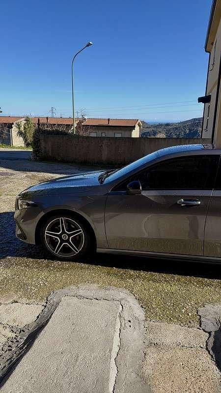 Usata Mercedes A200 AMG Line Premium 150 CV (110 kW) 2023 Berlina