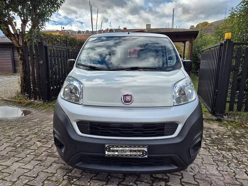 Bianco Usata 2021 Fiat Fiorino Furgone | 7999 € (Super prezzo) - Immagine 1/4