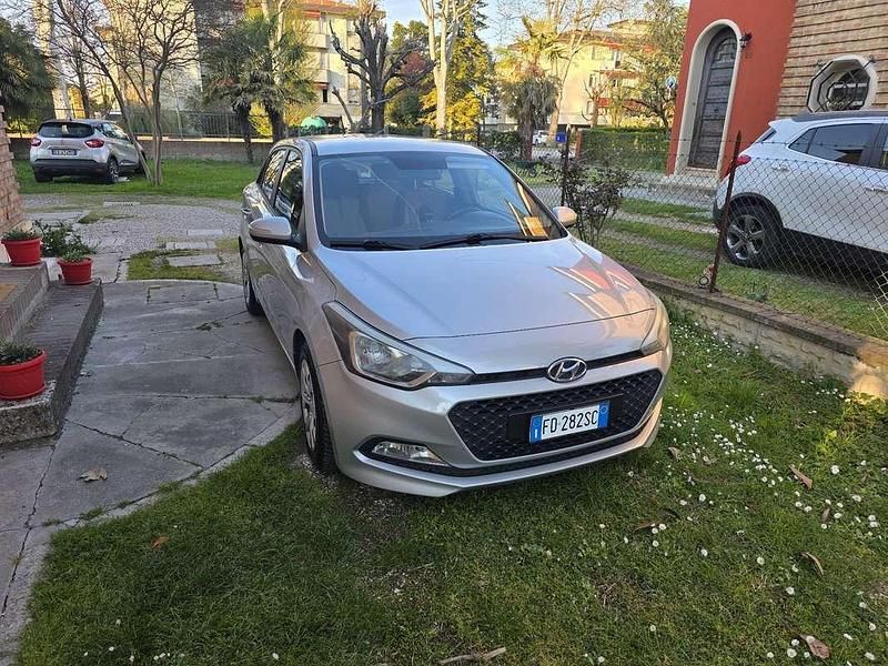 Usata Hyundai i20 Classic 84 CV (61 kW) 2015 Utilitaria