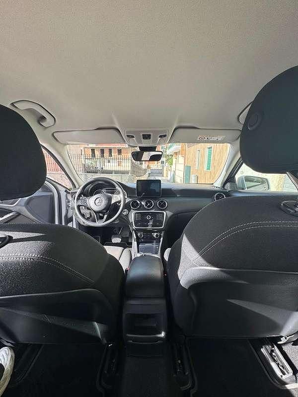 Usata Mercedes GLA200 Executive 136 CV (100 kW) 2017 SUV