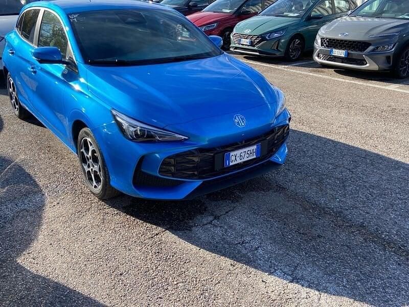 Usata MG MG3 Luxury 194 CV (142 kW) 2024 Blu/azzurro Utilitaria