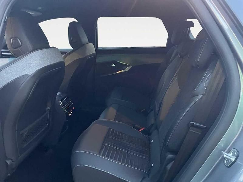 Nuova Peugeot 5008 GT 196 CV (144 kW) 2025 Grigio SUV