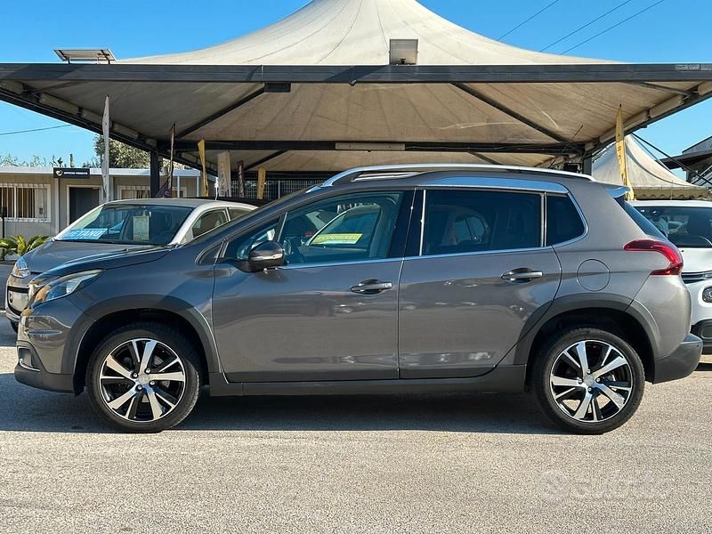 Usata Peugeot 2008 Allure 120 CV (88 kW) 2016 Grigio SUV