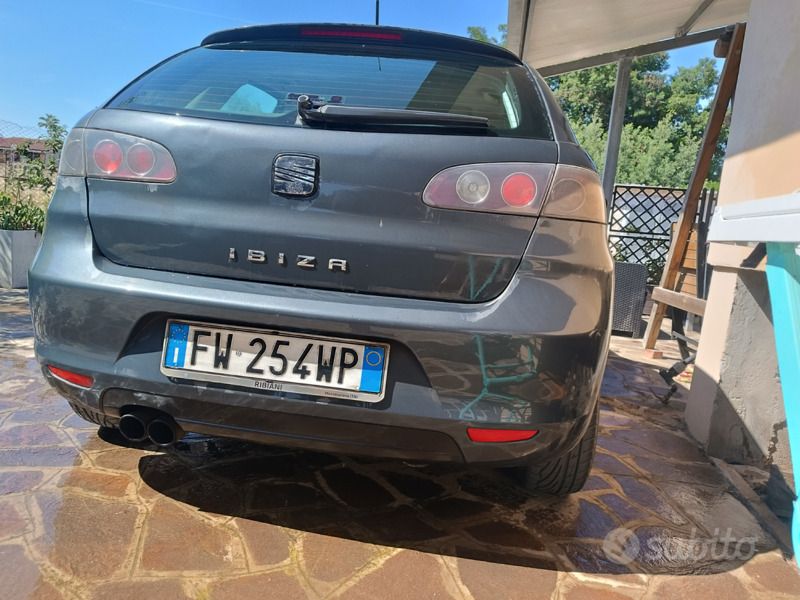 Usata Seat Ibiza Sport 101 CV (74 kW) 2007 Grigio Utilitaria