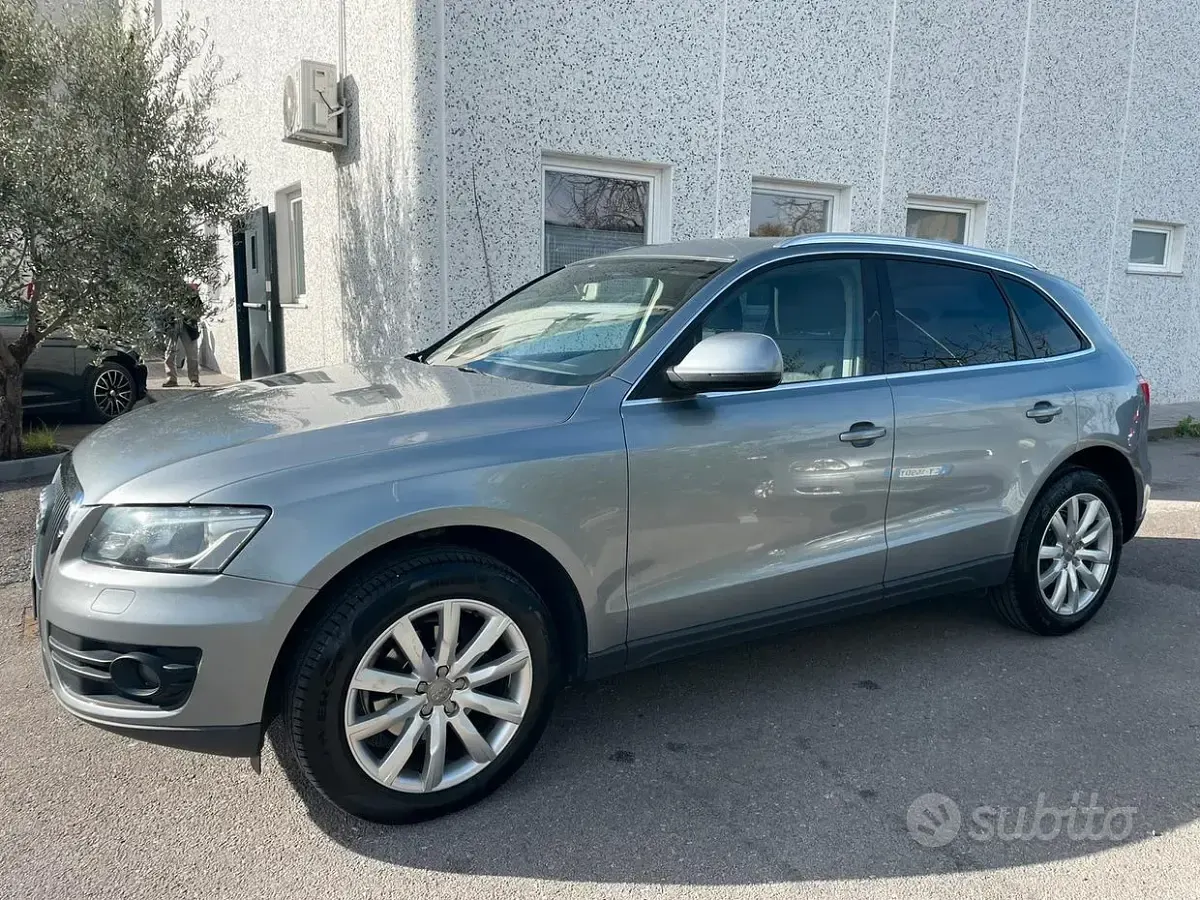 Usata Audi Q5 170 CV (125 kW) 2011 Grigio SUV