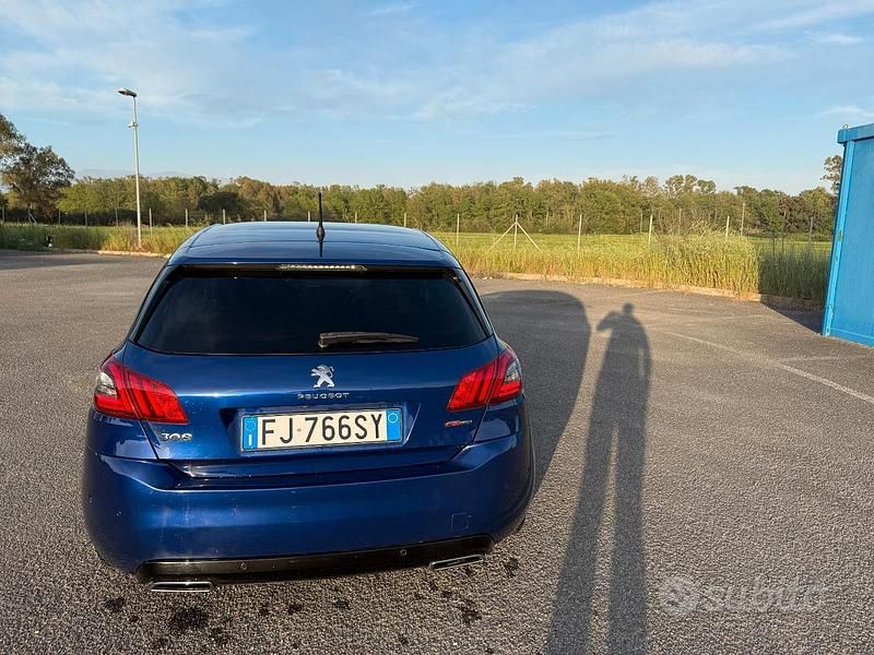 Usata Peugeot 308 GT-line 131 CV (96 kW) 2017 Blu Berlina