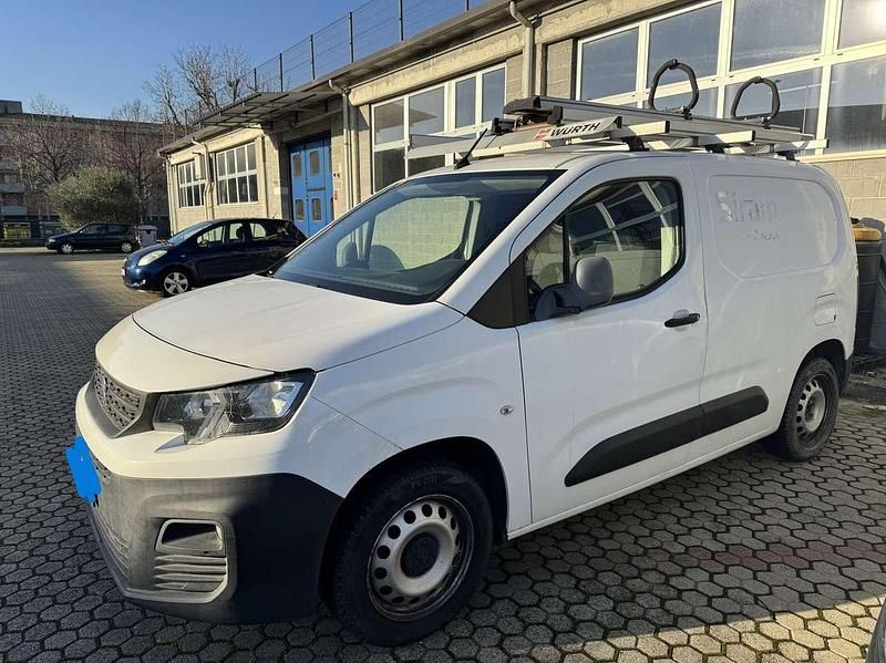 Usata Peugeot Partner 131 CV (96 kW) 2019 Bianco Monovolume