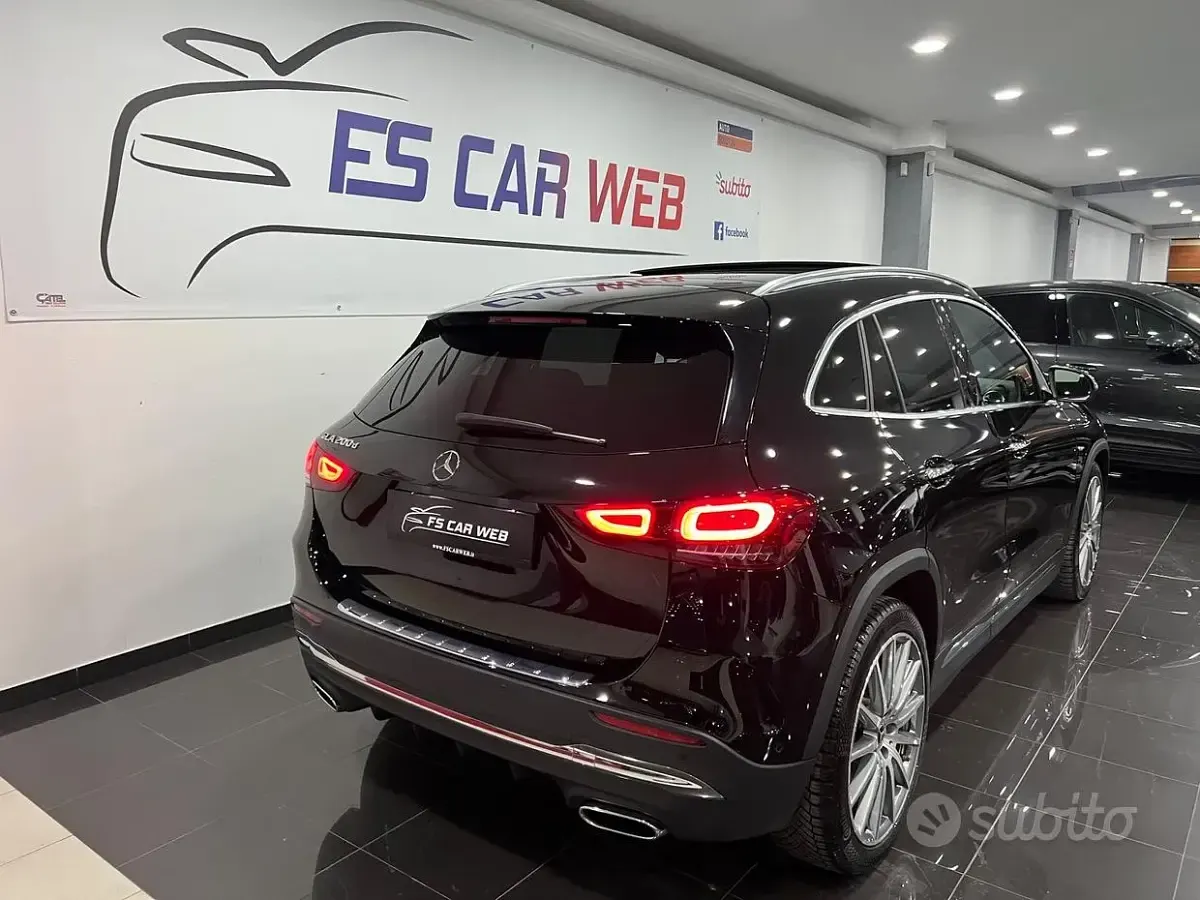 Usata Mercedes GLA200 Premium 150 CV (110 kW) 2023 Nero SUV