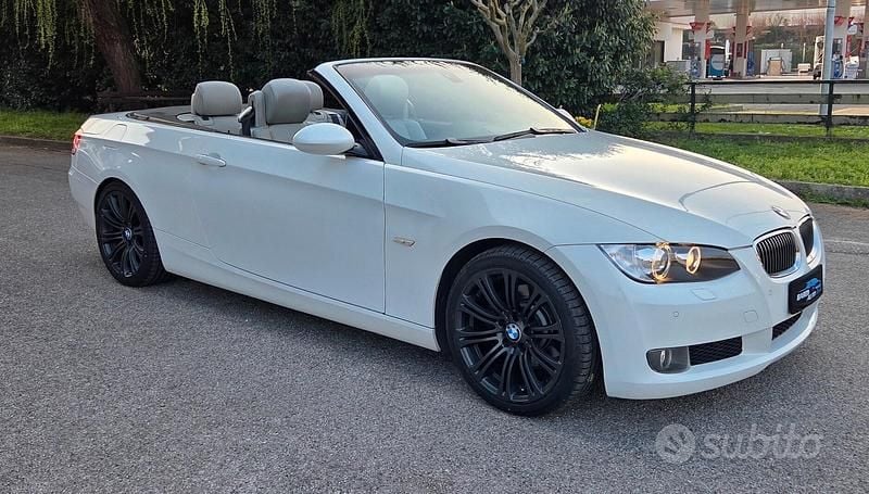 Usata BMW 325 Cabriolet Efficient Dynamics 197 CV (144 kW) 2008 Bianco Cabrio