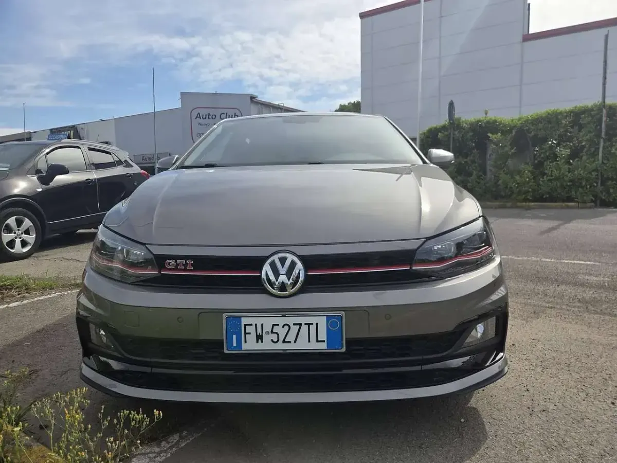 Usata VW Polo GTI 200 CV (147 kW) 2019 Grigio Utilitaria