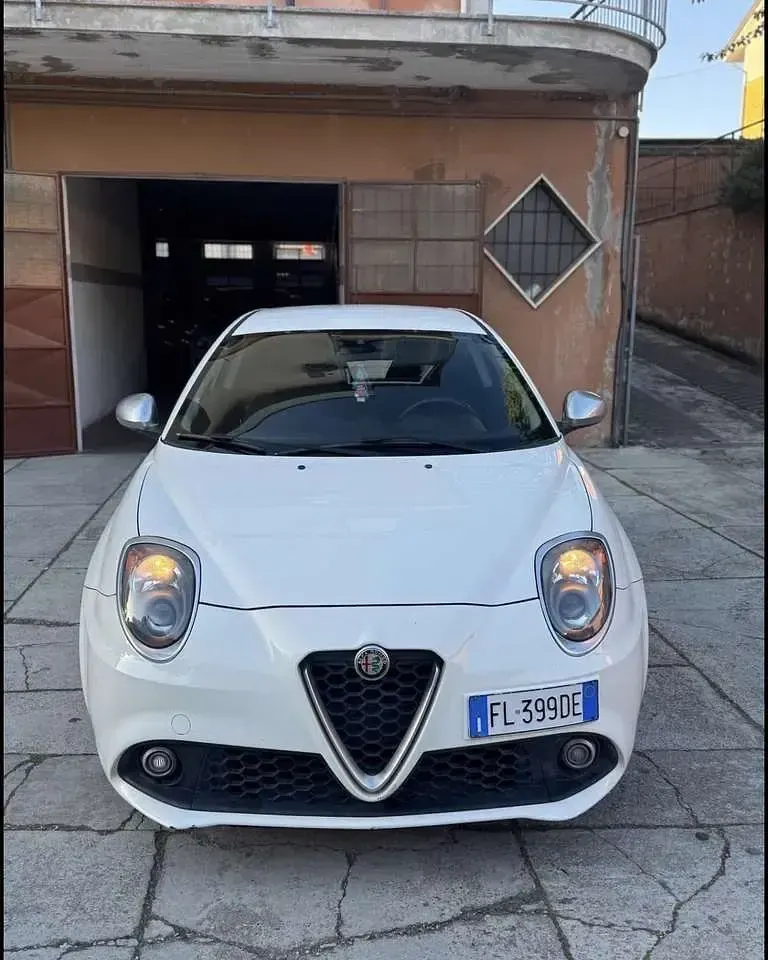 Usata Alfa Romeo MiTo Super 77 CV (56 kW) 2017 Other Utilitaria