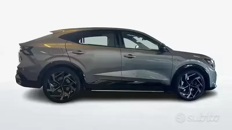 Usata Renault Rafale 300 CV (220 kW) 2025 Grigio SUV