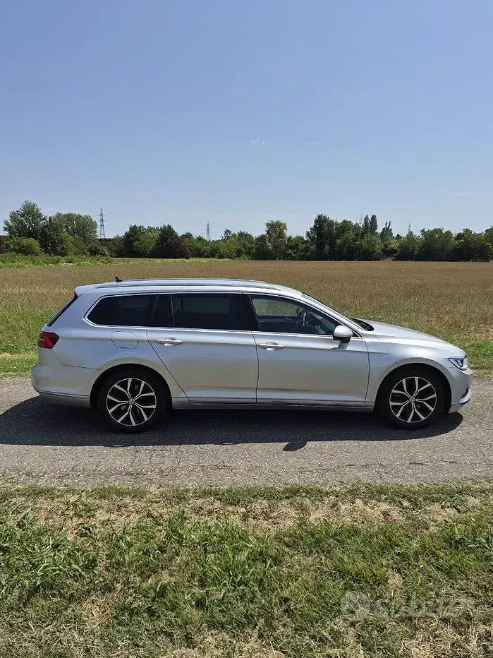Usata VW Passat Executive 150 CV (110 kW) 2018 Grigio Station wagon