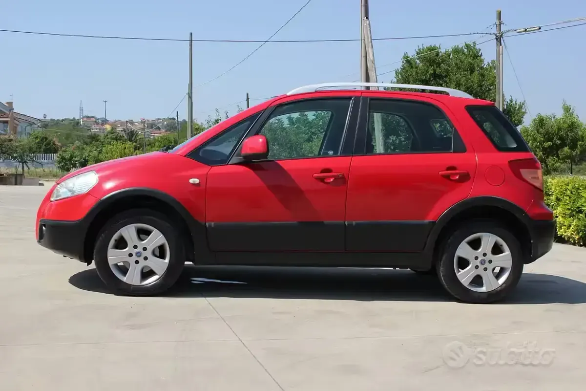 Usata Fiat Sedici 120 CV (88 kW) 2008 Rosso SUV