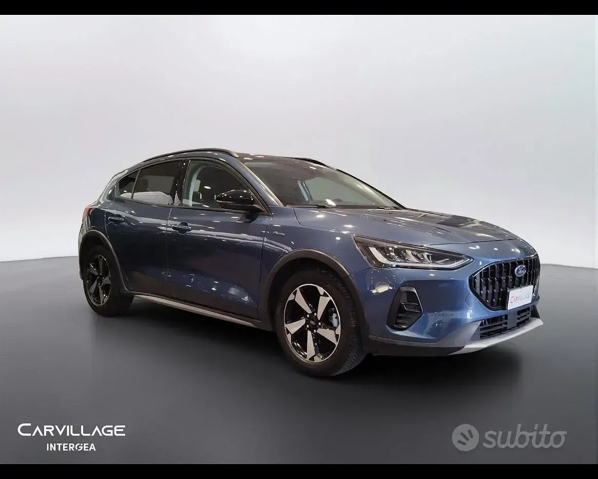Usata Ford Focus Active 125 CV (91 kW) 2023 Blu SUV