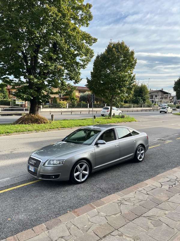 Usata 2005 Audi A6 Tre volumi | 6200 € (Cara) - Immagine 1/4