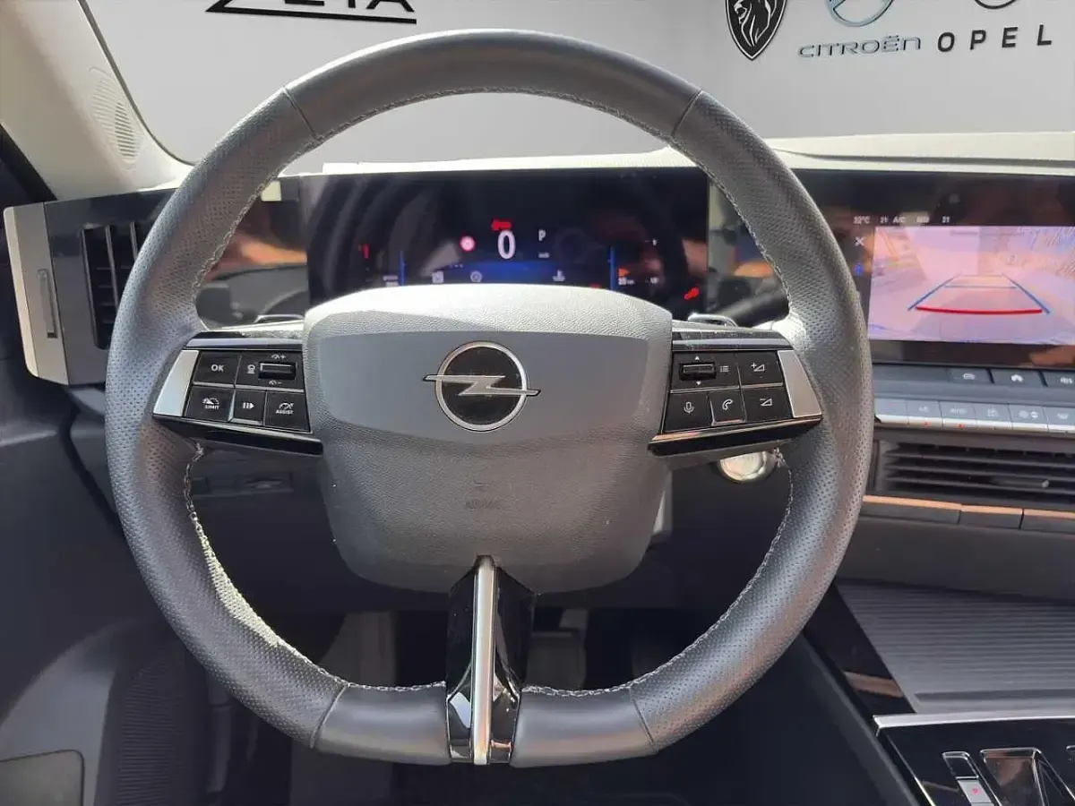 Usata Opel Astra Business Elegance 131 CV (96 kW) 2023 Grigio Utilitaria