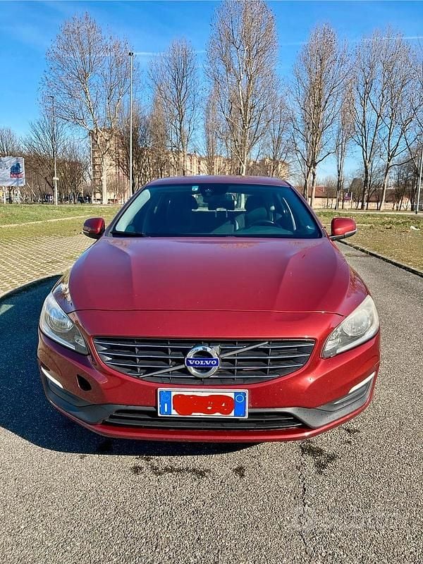 Usata Volvo V60 2015 Rosso Station wagon