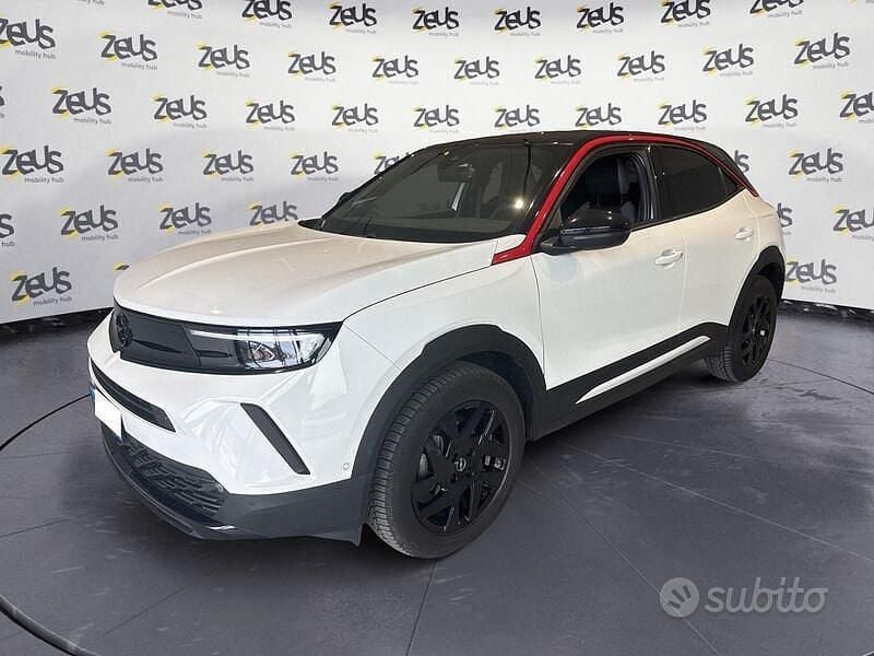 Usata Opel Mokka GS Line 101 CV (74 kW) 2022 Bianco SUV