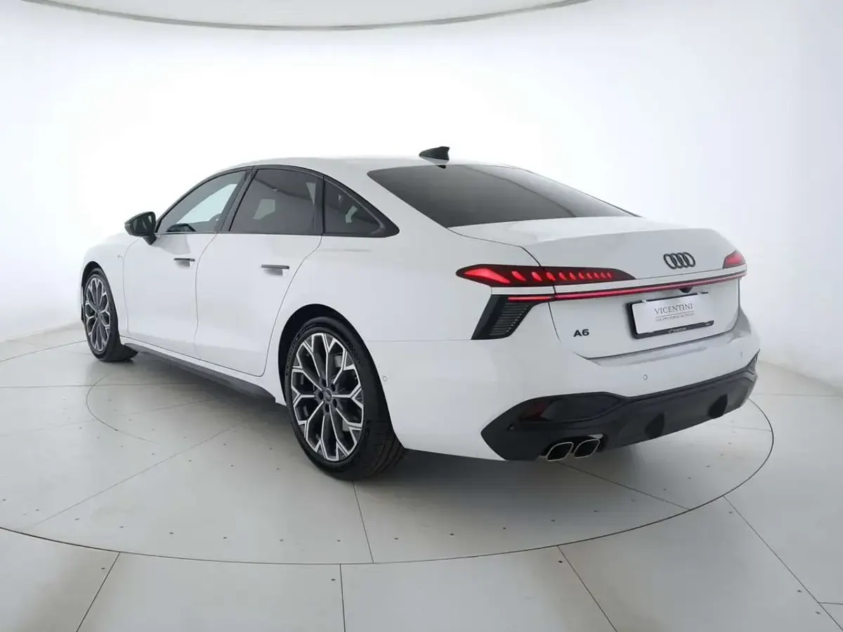 Nuova Audi A6 S-Line 204 CV (150 kW) 2026 Bianco arkona Berlina