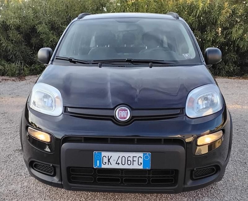 Usata Fiat Panda Cross Cross 70 CV (51 kW) 2022 Nero Utilitaria