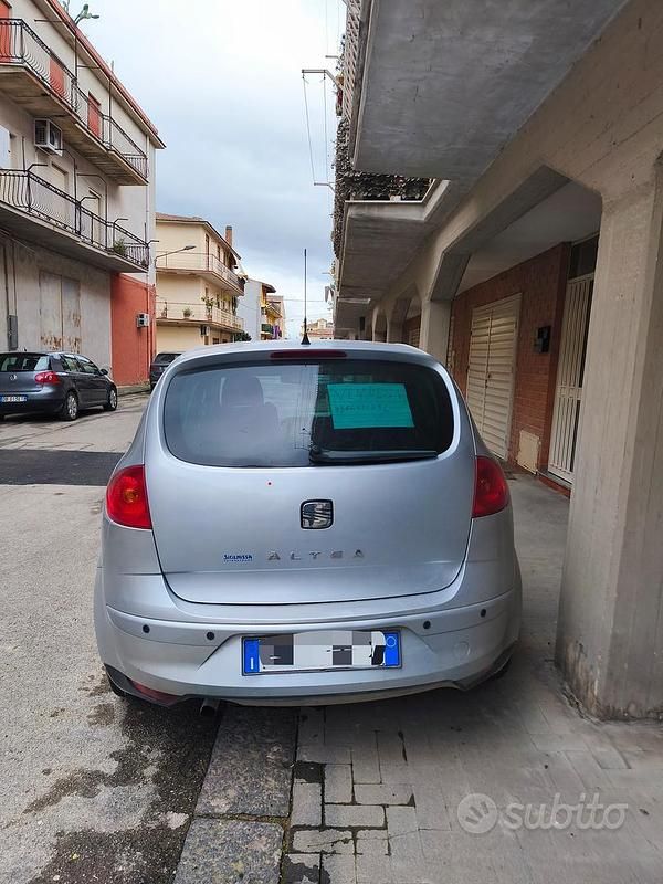 Usata Seat Altea 105 CV (77 kW) 2014 Grigio Monovolume