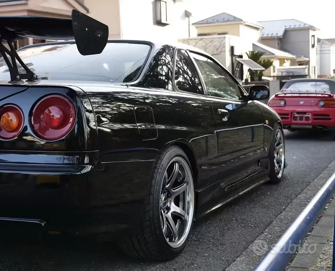 Usata Nissan Skyline 280 CV (205 kW) 2000 Nero Coupé