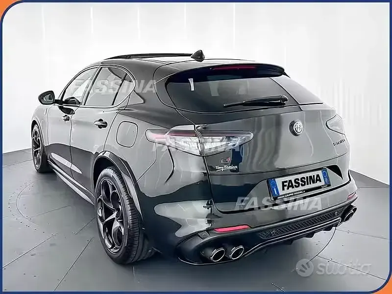 Usata Alfa Romeo Stelvio Quadrifoglio 510 CV (375 kW) 2022 Nero SUV