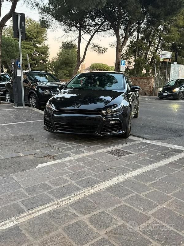 Begagnad VW Scirocco 2012 Svart Sportkupé