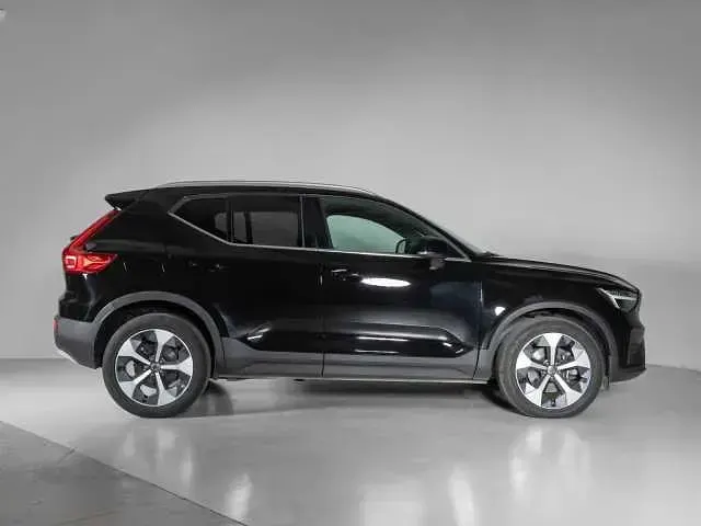 Usata Volvo XC40 120 CV (88 kW) 2023 Nero SUV