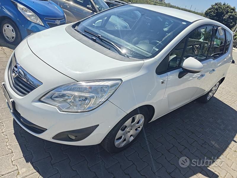 Usado Opel Meriva Cosmo 2013 Blanco Monovolumen