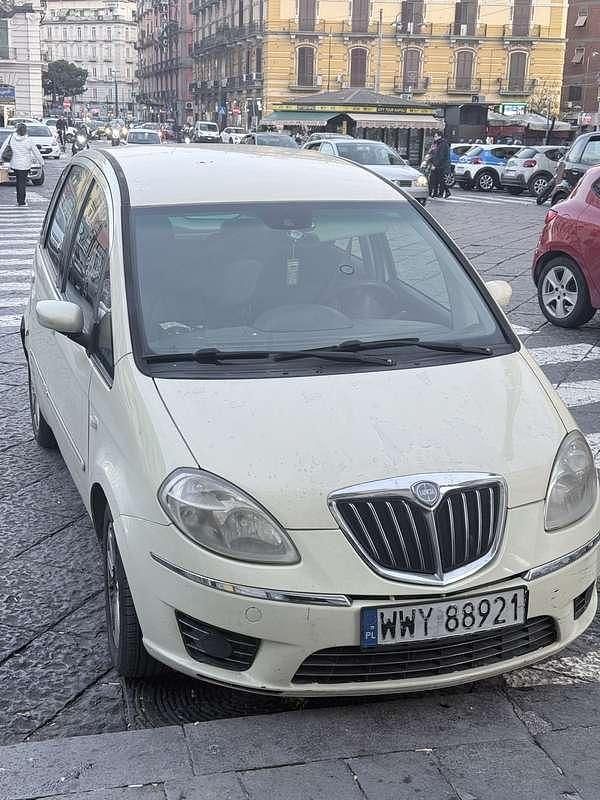 Usata Lancia Musa 77 CV (56 kW) 2009 Monovolume