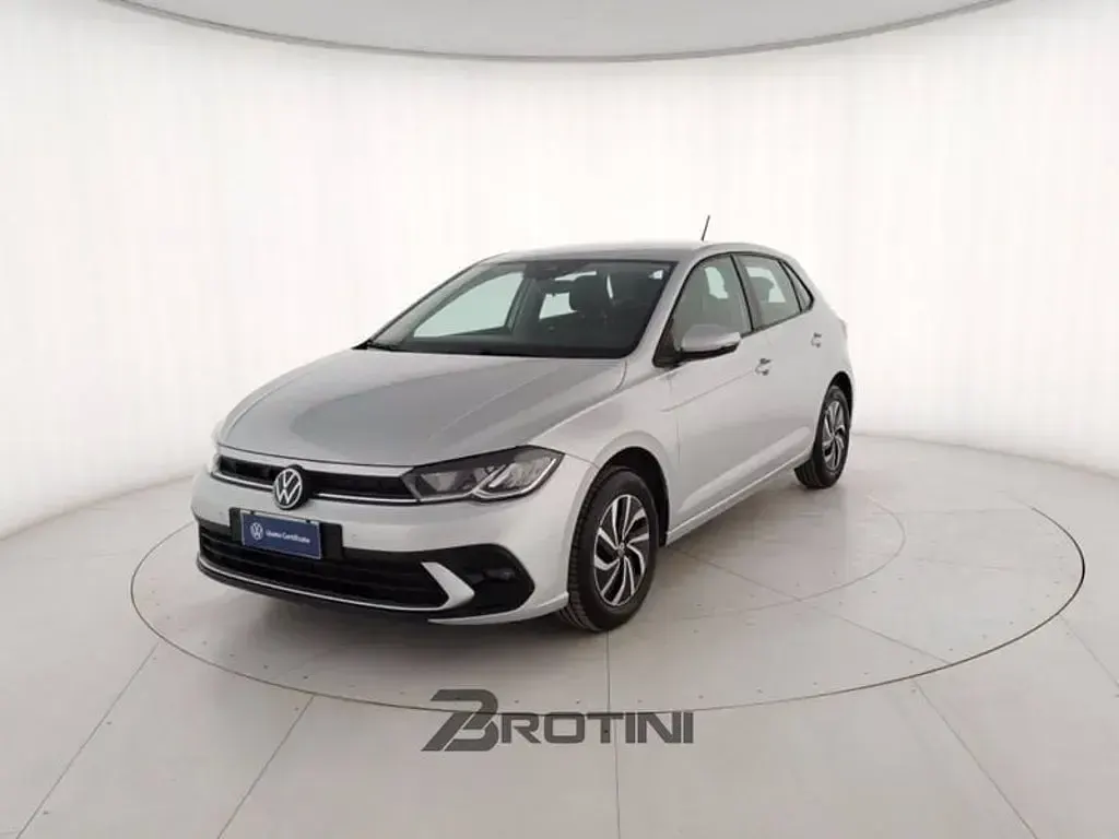 Usata VW Polo Life 95 CV (69 kW) 2025 Grigio Utilitaria