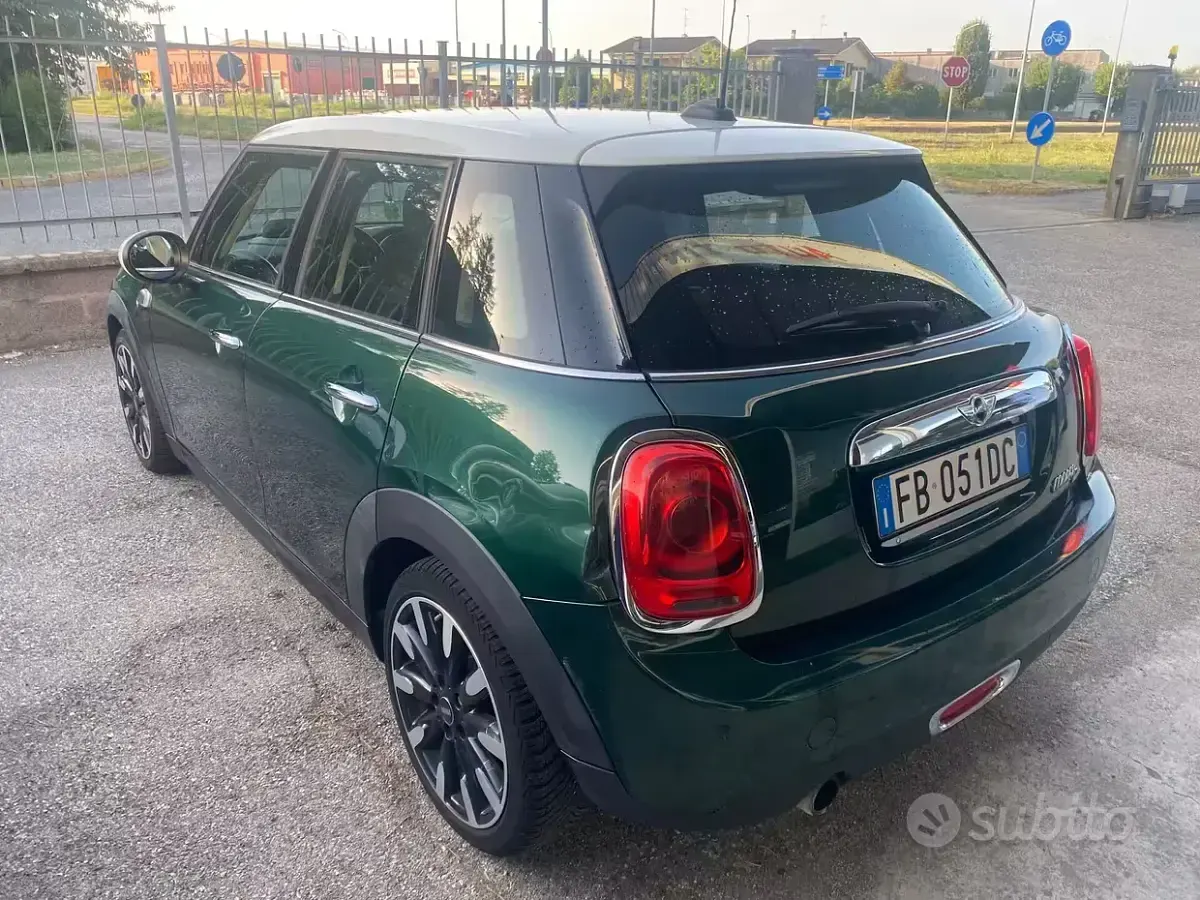 Usata Mini Cooper D Countryman 111 CV (81 kW) 2015 Verde SUV