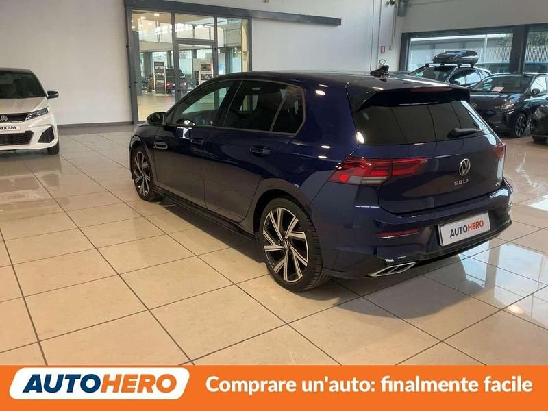Usata VW Golf VIII R-line 131 CV (96 kW) 2024 Blu Berlina