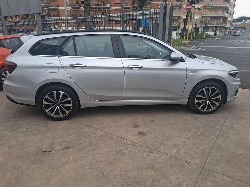 Usata Fiat Tipo Lounge 120 CV (88 kW) 2020 Argento Station wagon