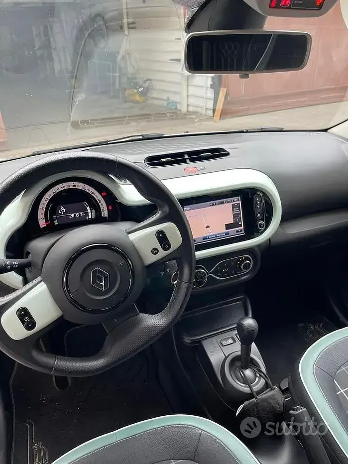 Usata Renault Twingo 69 CV (50 kW) 2018 Utilitaria