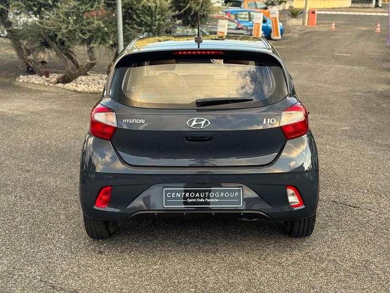 Usata Hyundai i10 Advanced 67 CV (49 kW) 2022 Grigio Utilitaria