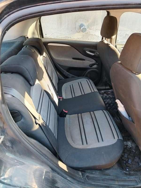 Usata Fiat Punto Evo Active 77 CV (56 kW) 2010 Utilitaria