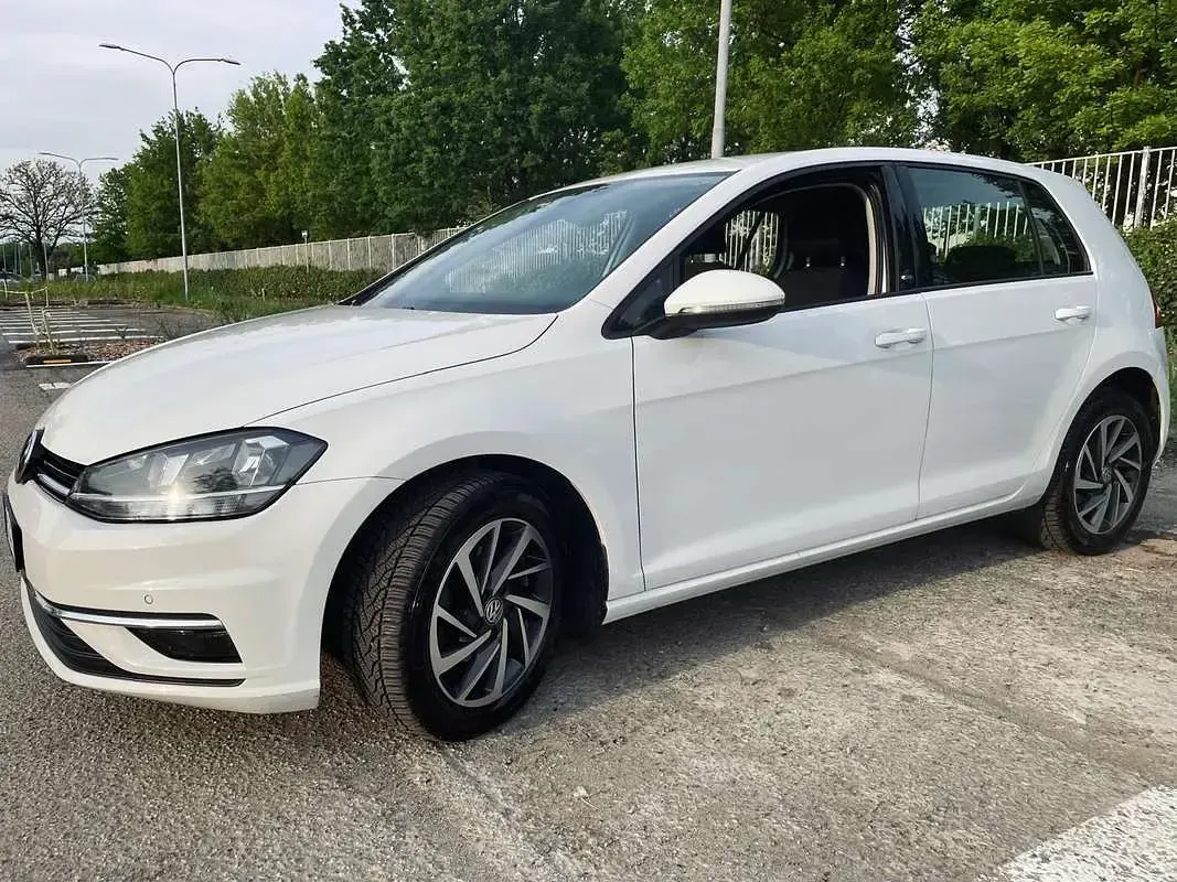 Usata VW Golf VII Executive 116 CV (85 kW) 2019 Bianco Berlina