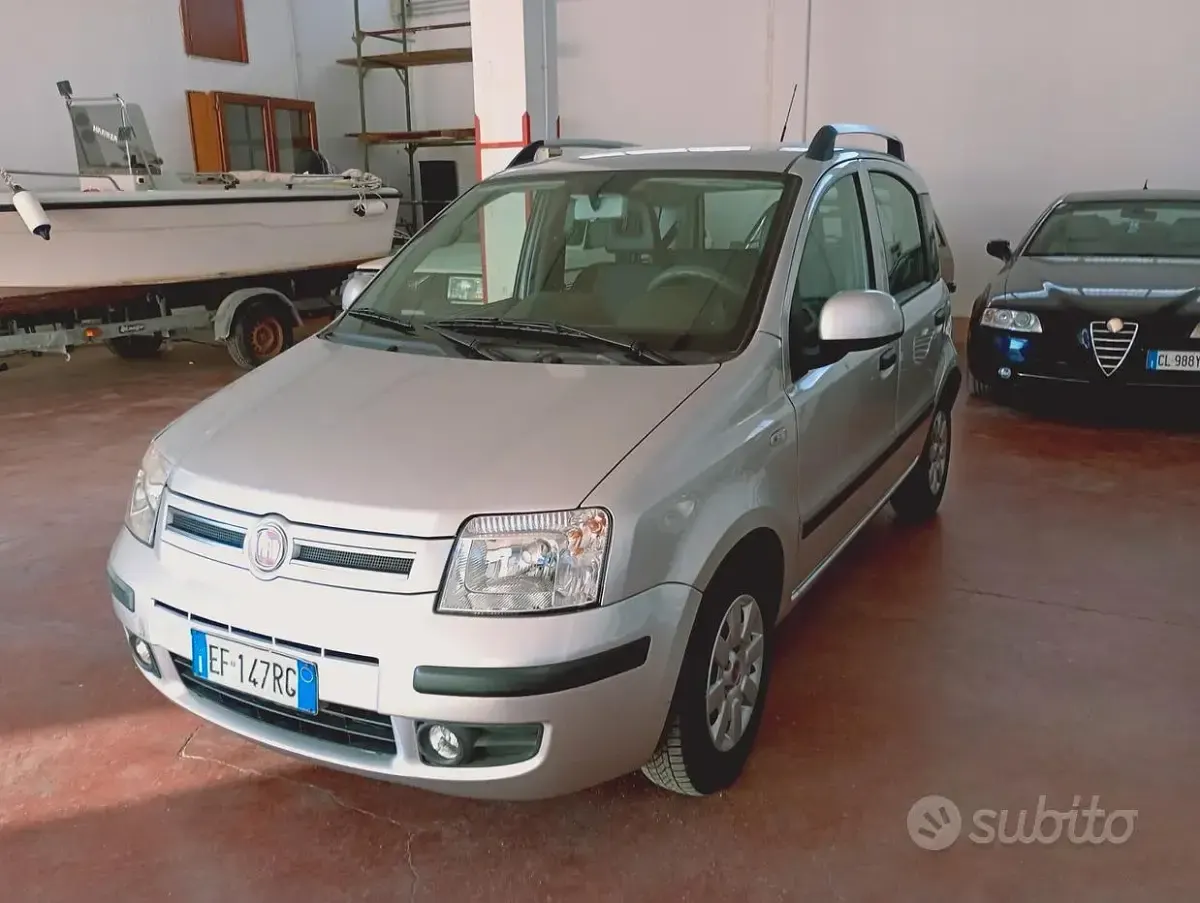 Usata Fiat Panda Dynamic 60 CV (44 kW) 2010 Grigio Utilitaria