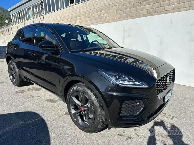 Usata Jaguar E-Pace R-Dynamic 163 CV (119 kW) 2023 Santorini black SUV