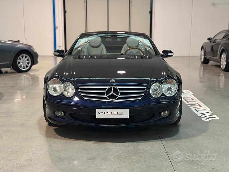 Usata Mercedes SL500 306 CV (225 kW) 2002 Blu Cabrio