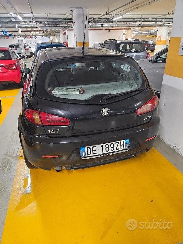 Usata Alfa Romeo 147 Distinctive 120 CV (88 kW) 2007 Utilitaria