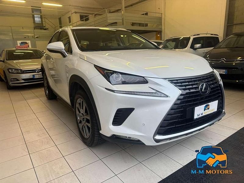 Bianco Usata 2018 Lexus NX300h Business Edition SUV | 22.999 € (Super prezzo) - Immagine 1/4