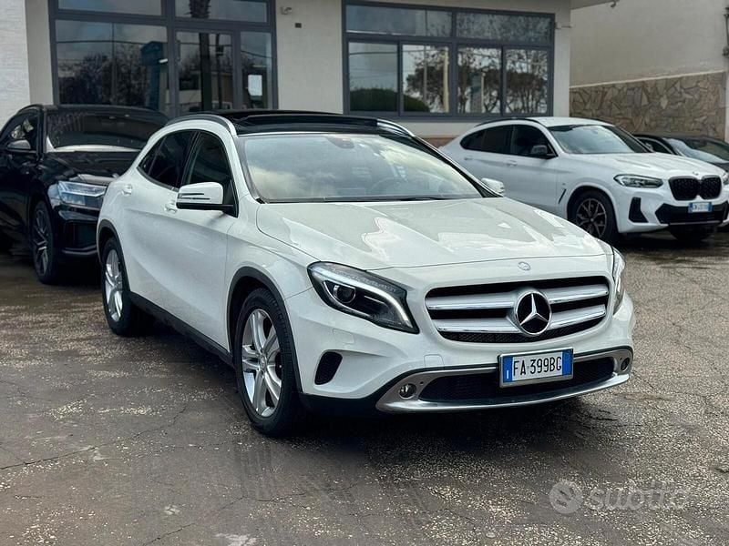 Usata Mercedes GLA180 109 CV (80 kW) 2015 Bianco SUV
