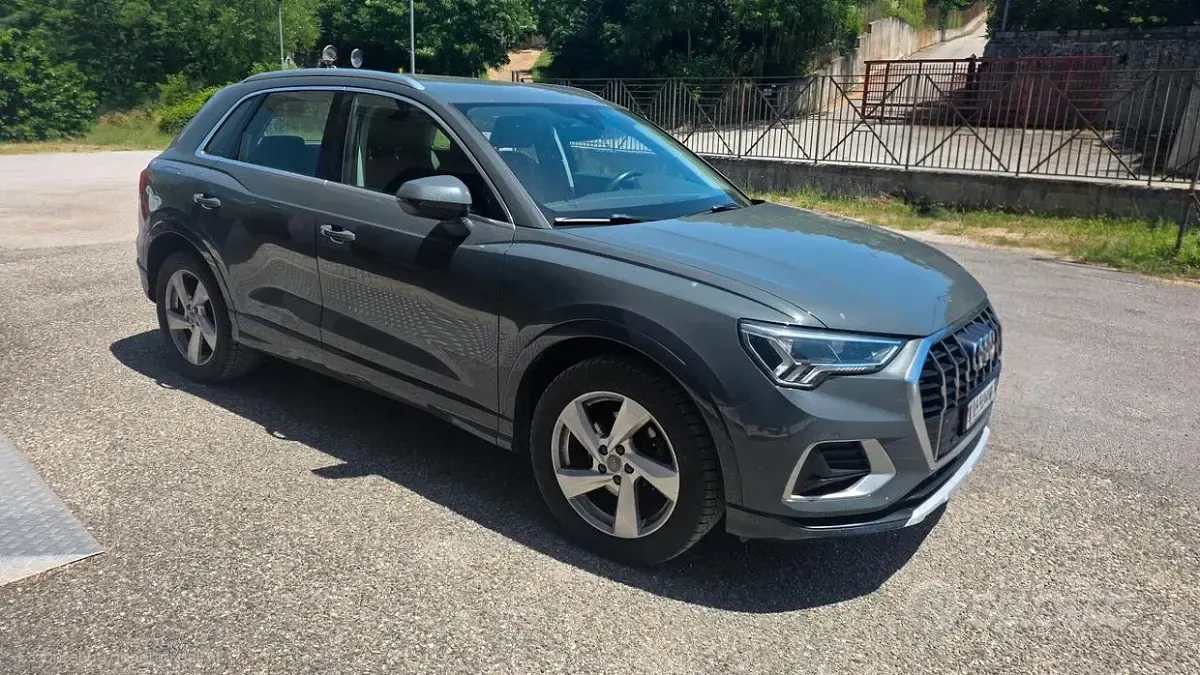 Usata Audi Q3 Advanced 150 CV (110 kW) 2019 Grigio SUV