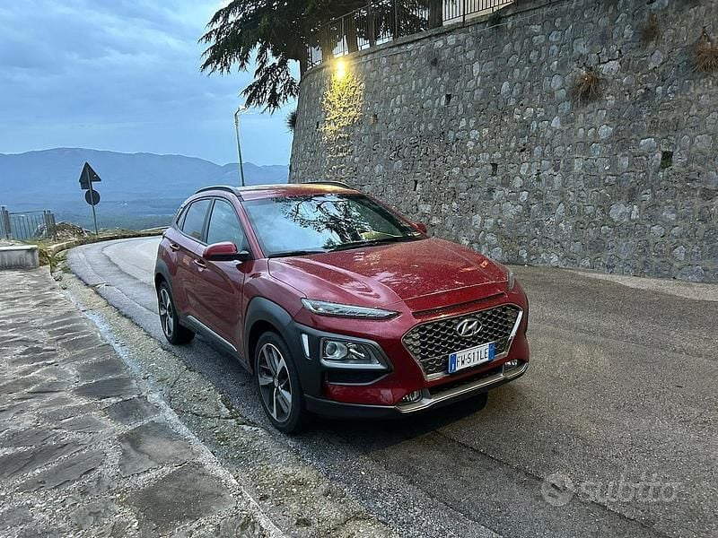 Rosso Usata 2019 Hyundai Kona SUV | 11.000 € (Ottimo prezzo) - Immagine 1/3