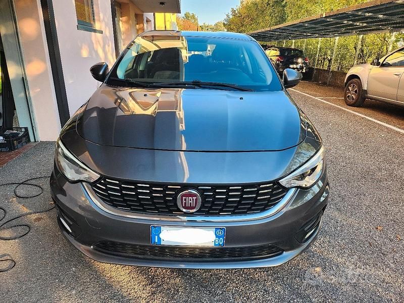 Usata Fiat Tipo Easy 95 CV (69 kW) 2016 Berlina