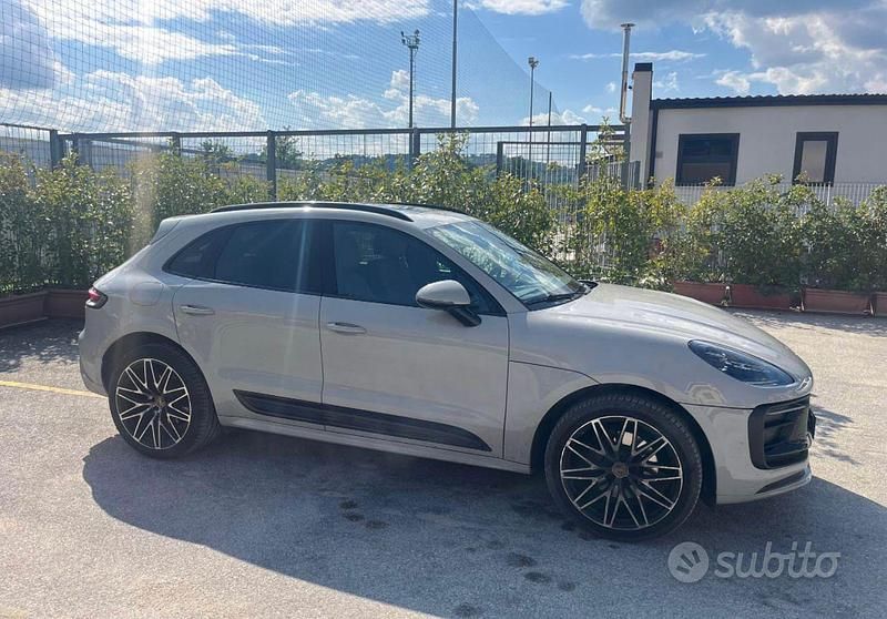 Usata Porsche Macan 265 CV (194 kW) 2023 Grigio SUV